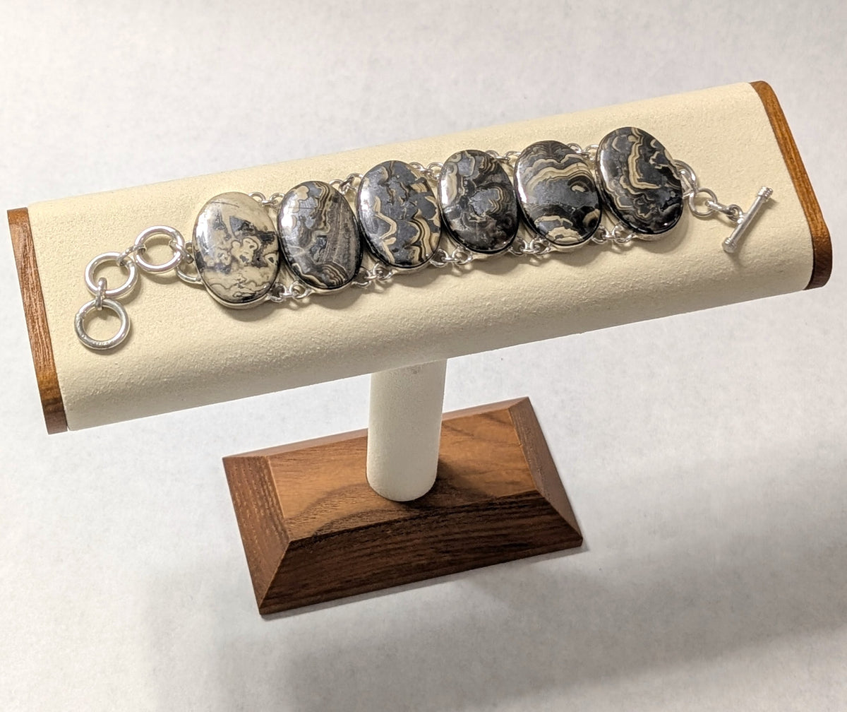 Schalenblende Silver Bracelet, India